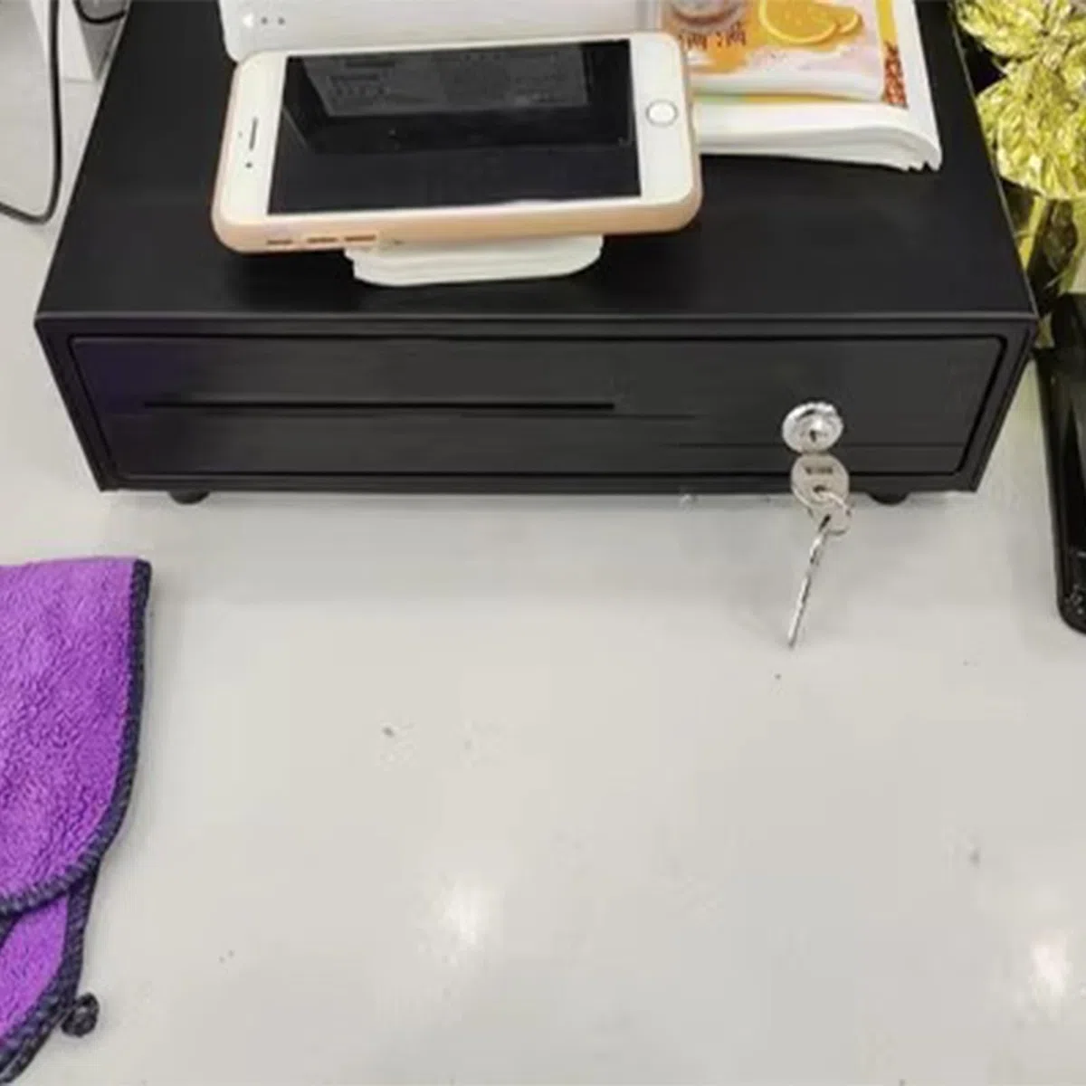 Supermarkt-Kassenbox Kleine quadratische Geldschublade, Kassenschublade mit vollständig herausnehmbarem Geldfach, 5 Scheine/4 Münzen(Noir)
